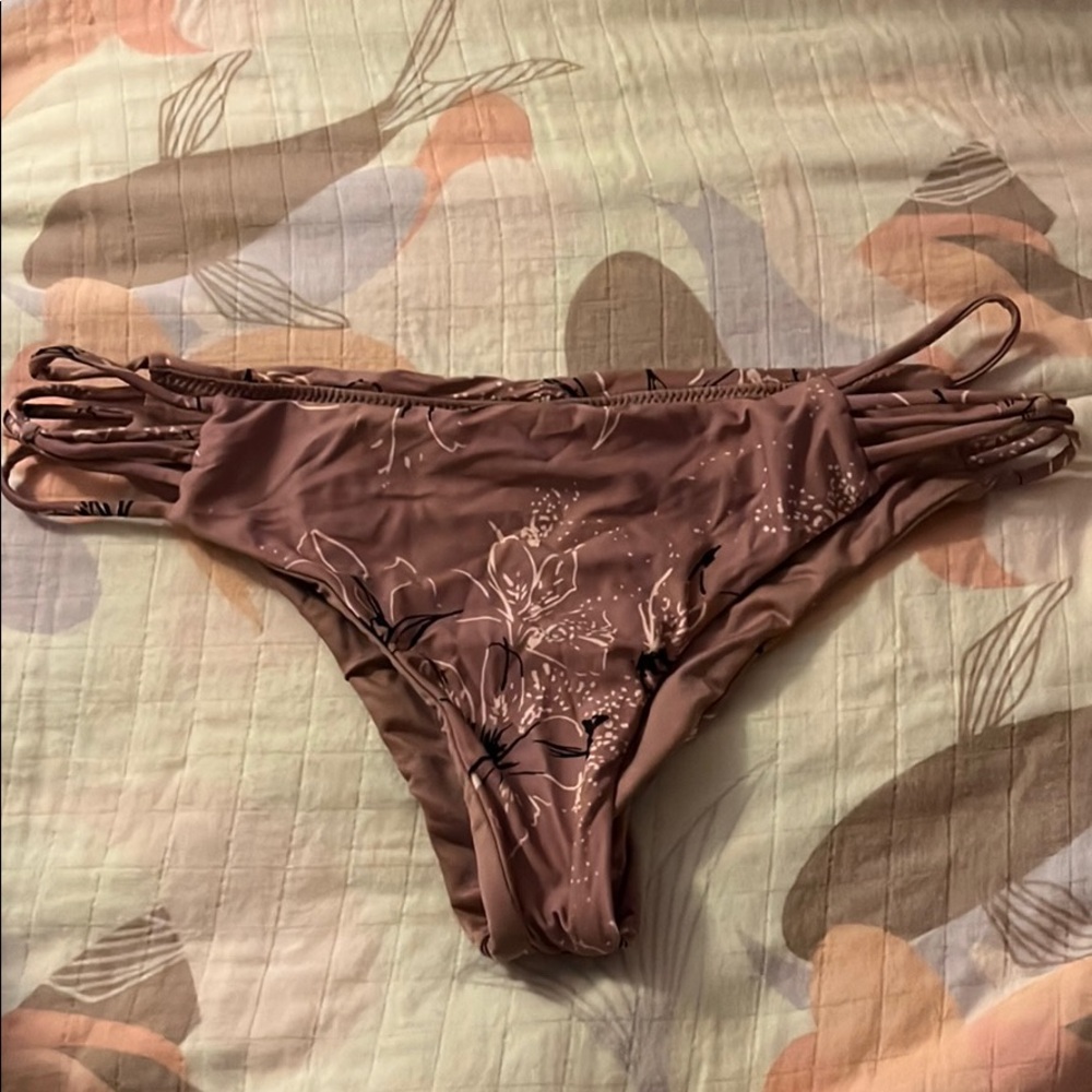 Bikini bottom